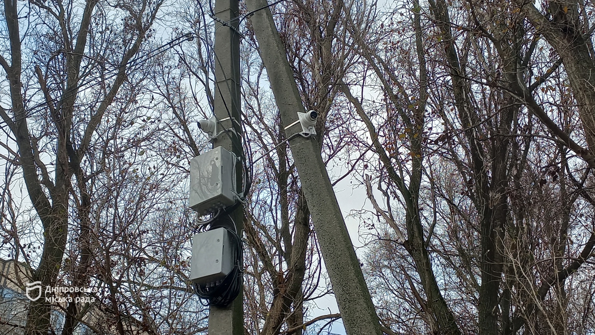 Безпека Дніпра: у Новокодацькому районі встановили 25 нових камер відеоспостереження - 19.12.2025