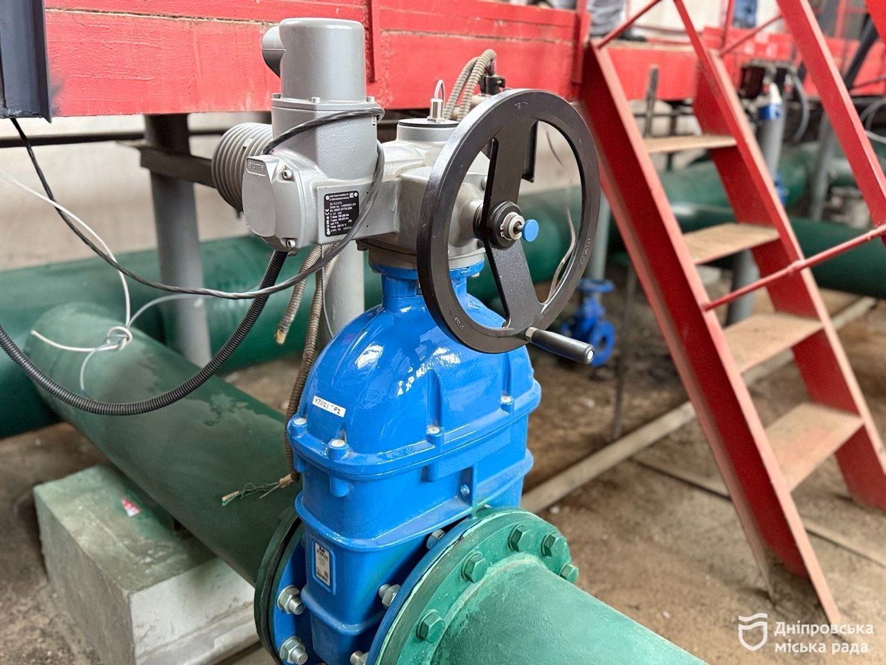 Дніпро модернізує насосні станції та пожежні гідранти - 26.12.2025