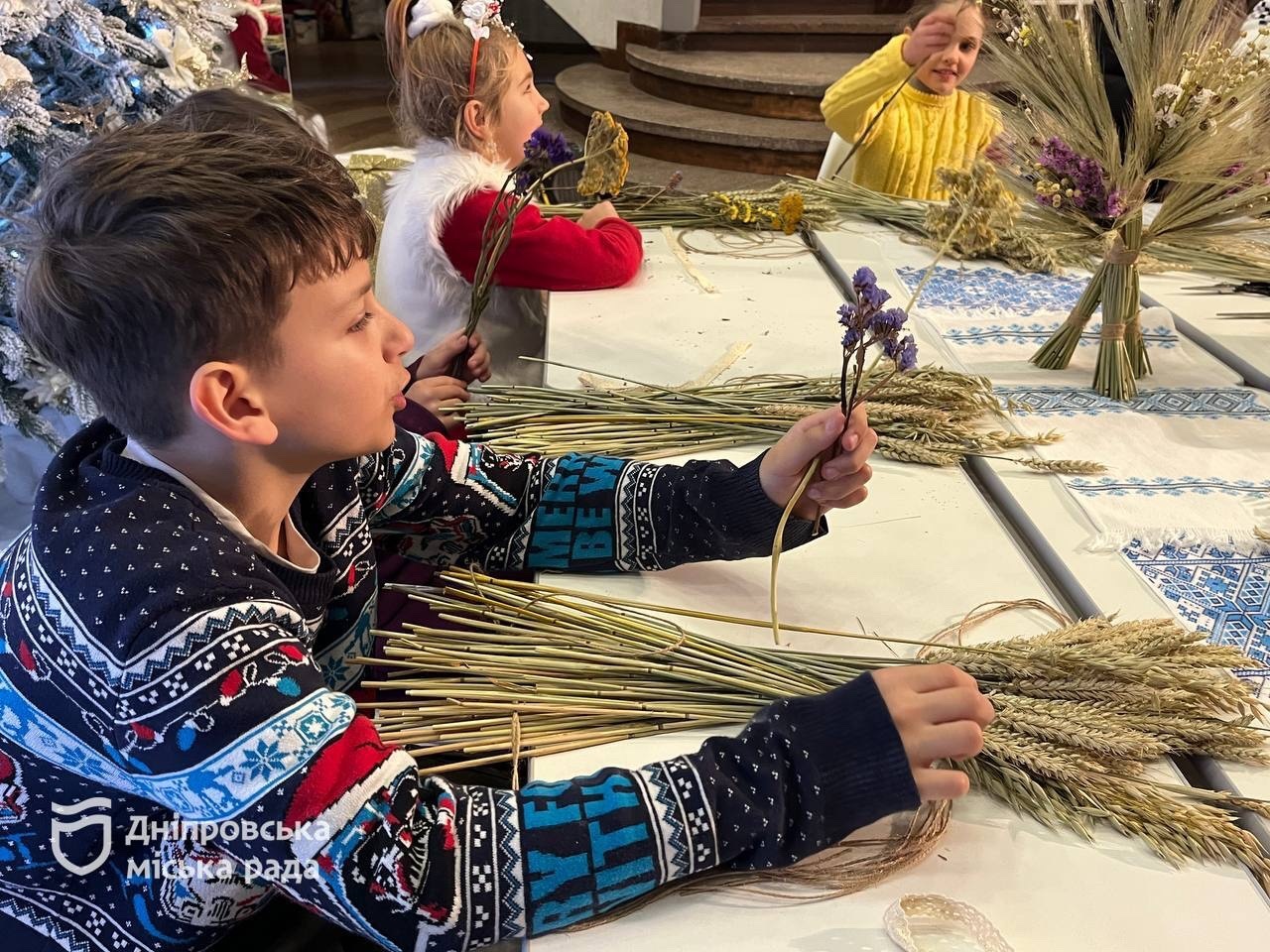 У Дніпро оновлює позашкілля та проводить різдвяні майстер-класи для дітей - 29.12.2025