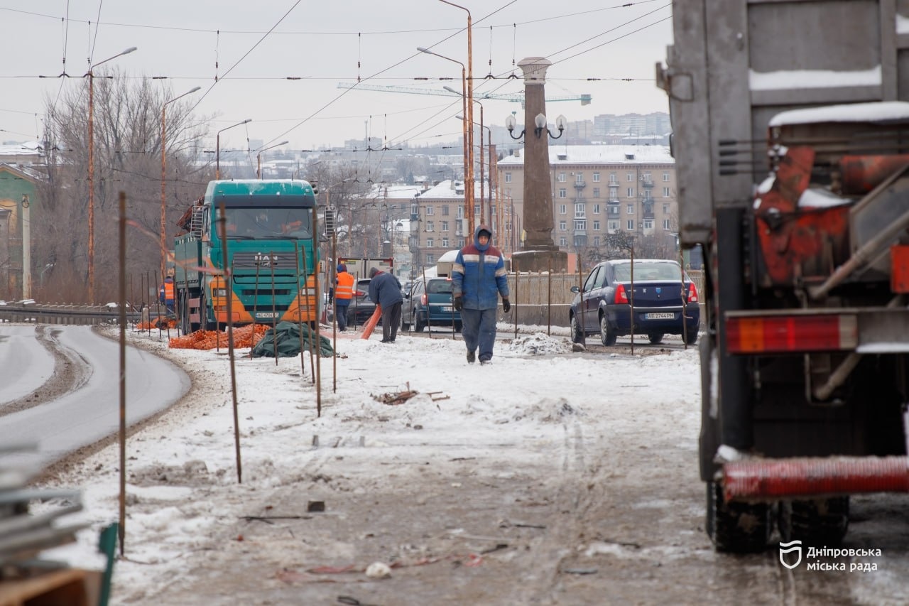У Дніпрі завершили перший етап ремонту трамвайної лінії на Старому мосту - 30.12.2025