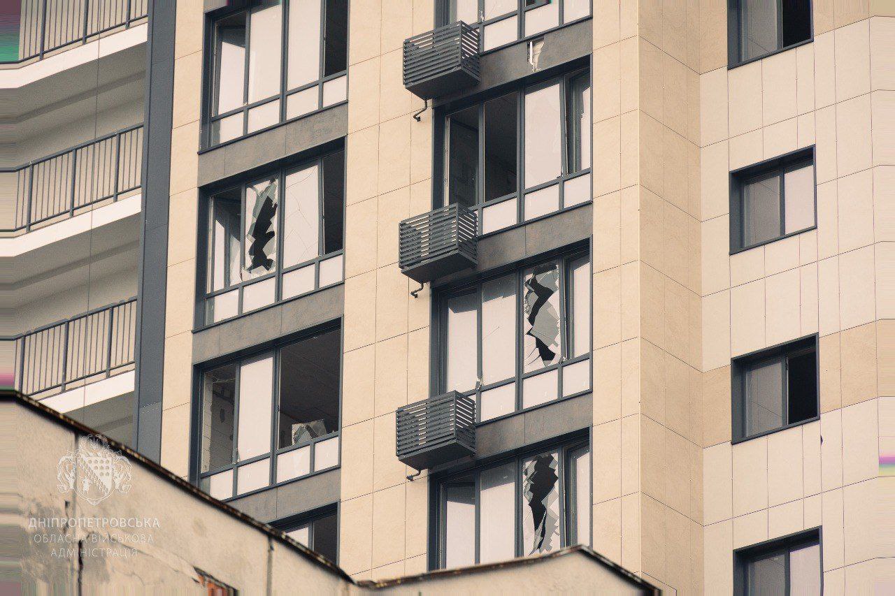 У Дніпрі вже 43 постраждалих через ранкову атаку: десятеро у важкому стані - 01.12.2025