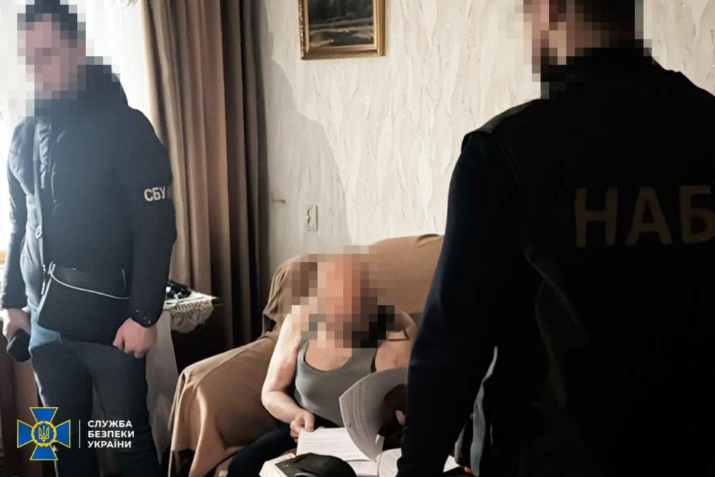 Розікрали 102 млн бюджетних грн на закупівлях броні для танків ЗСУ: на Дніпропетровщині та Запоріжжі СБУ та НАБУ викрили керівництво оборонного заводу - 11.12.2025