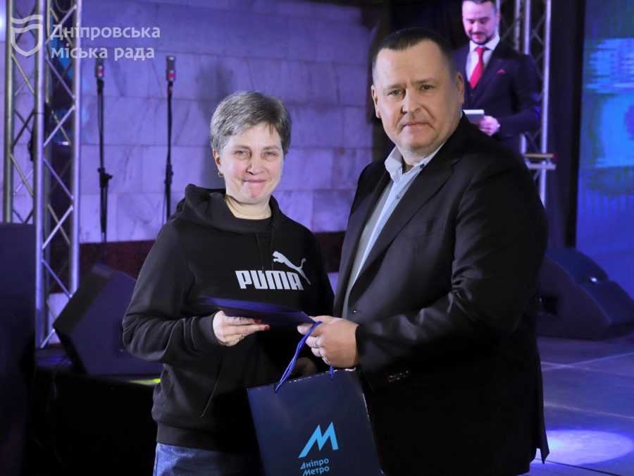 У 30-ту річницю Дніпровського метрополітену Філатов анонсував підвищення зарплат працівникам підземки та розповів про перспективи її добудови