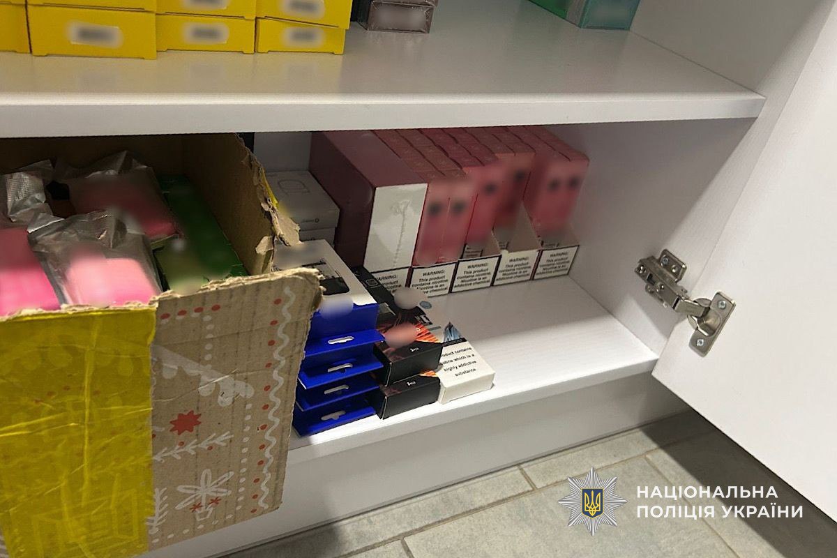 Криворізькі поліцейські вилучили підакцизної продукції майже на мільйон гривень - 02.12.2025