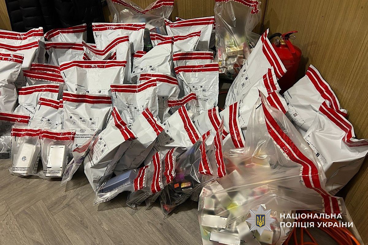 Криворізькі поліцейські вилучили підакцизної продукції майже на мільйон гривень - 02.12.2025