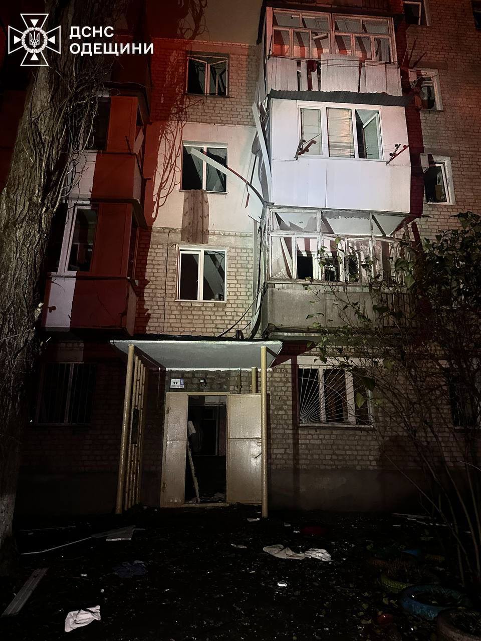 Наслідки атак рф по Одесі - 04.12.2025