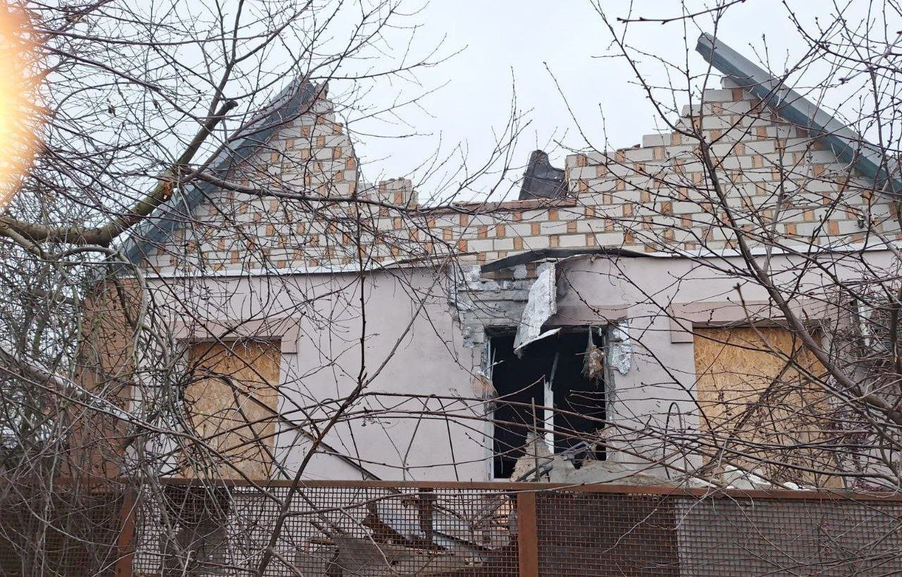 Двоє людей отримали поранення під час обстрілів Нікопольщини 8 грудня - 8.12.2025