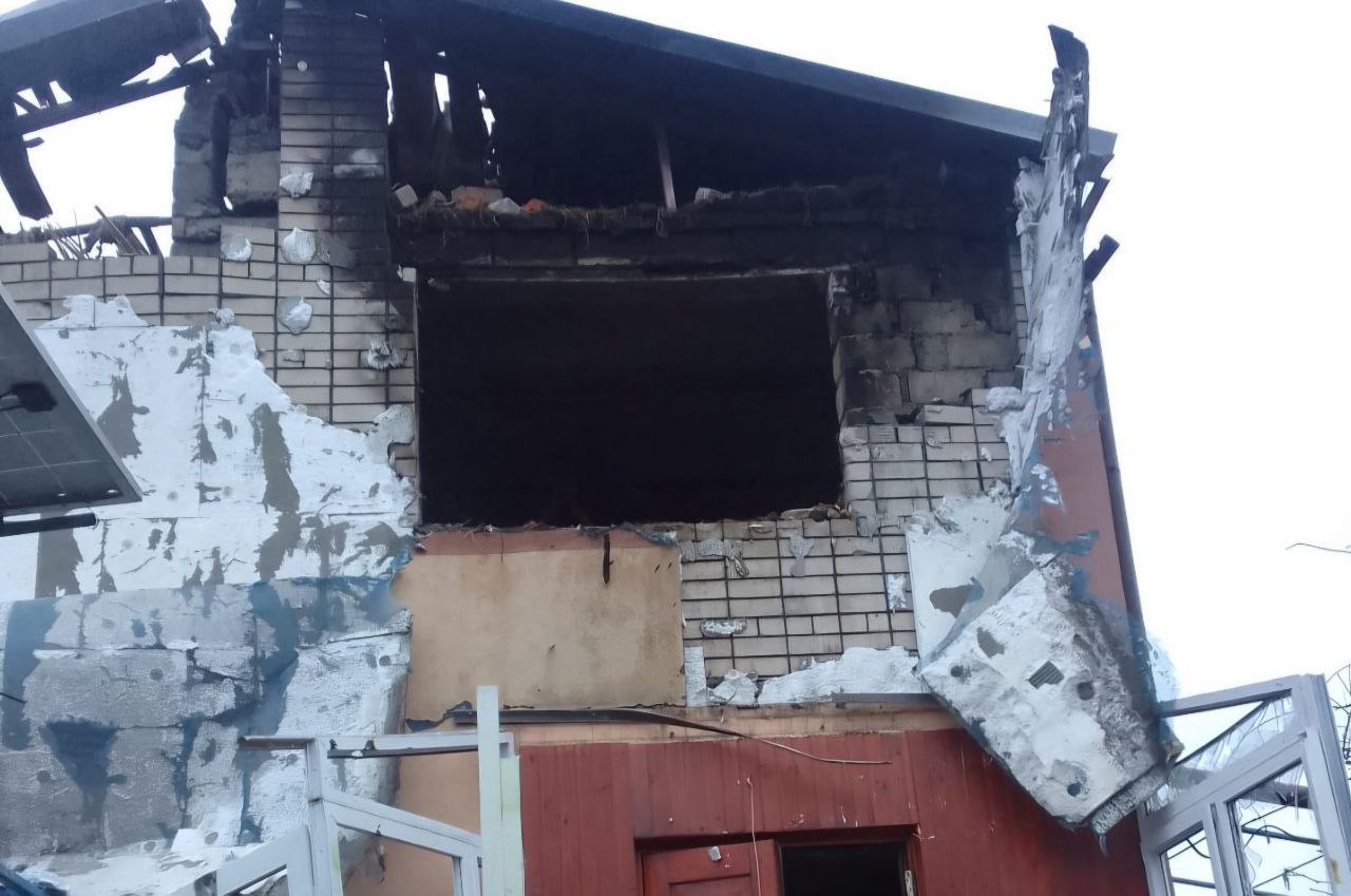 Удар по Кам’янському та понад півсотні атак на Нікопольщину: рф протягом дня тероризувала Дніпропетровщину