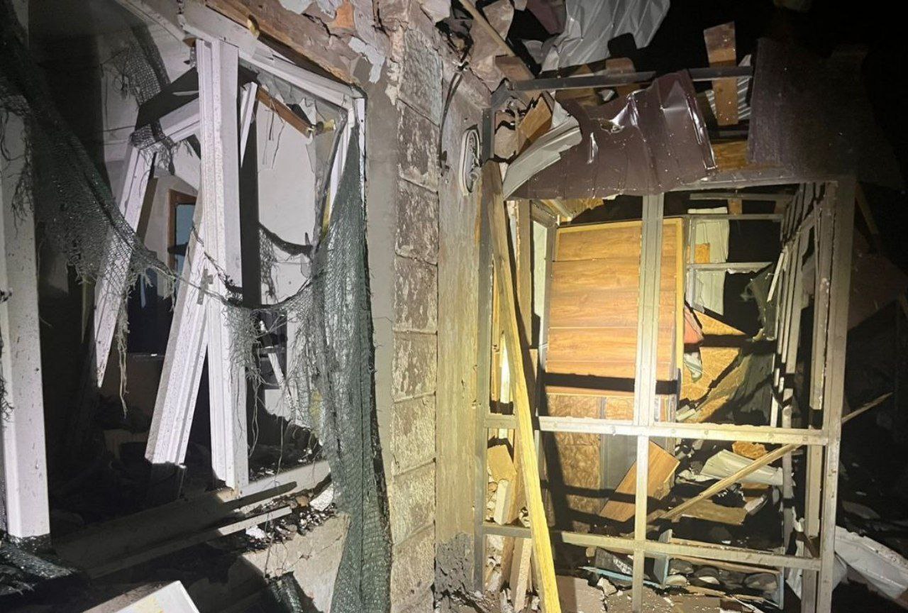 Окупанти обстріляли громади Нікопольщини: є постраждалі - 21.12.2025