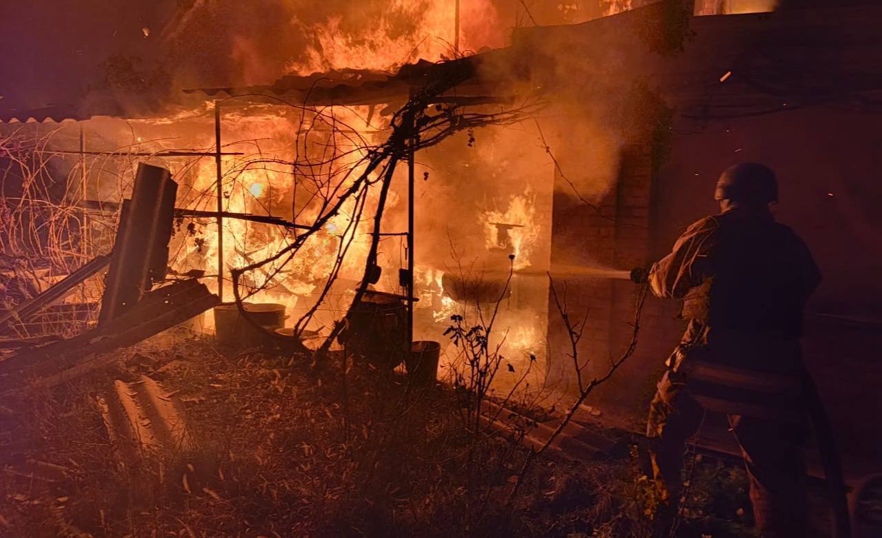 Наслідки обстрілів рф на Нікопольщині - 14.12.2025