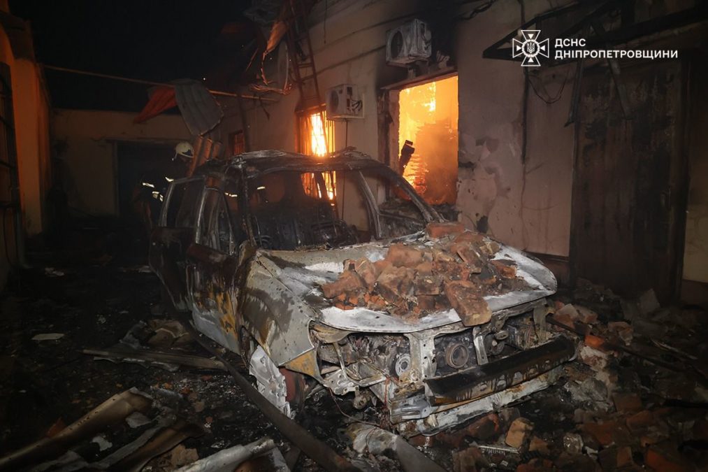 Атака БпЛА на Дніпро та обстріли Нікопольщини: двоє поранених - 13.12.2025