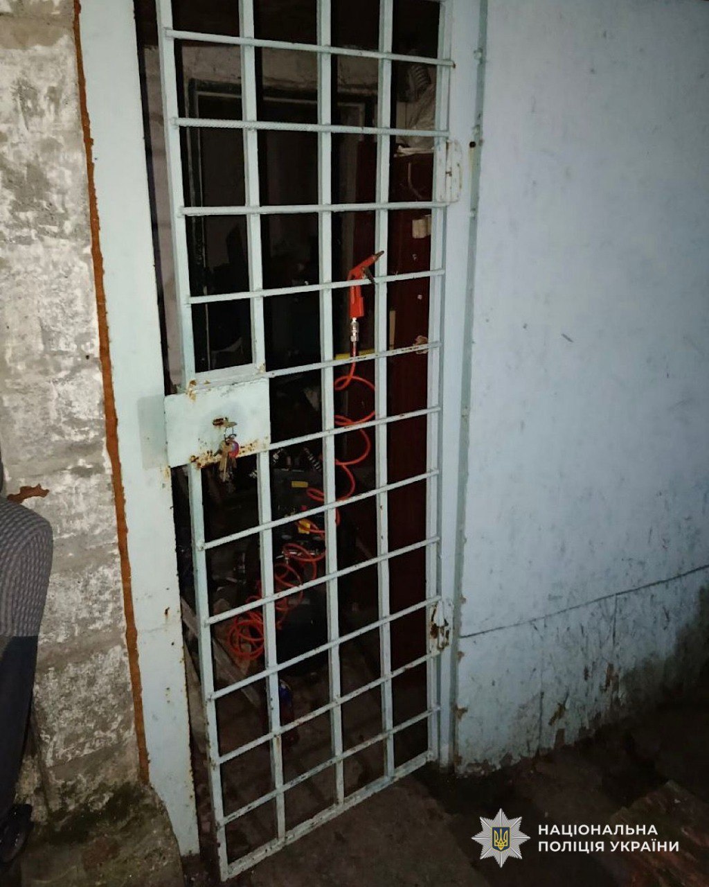 Рецидивіст переліз через паркан і обікрав домоволодіння у Новокодацькому районі - 27.12.2025