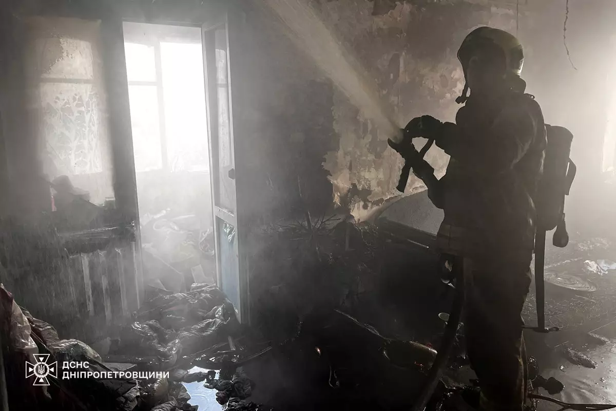 У Дніпрі загорілася квартира на Слобожанському проспекті - 28.12.2025