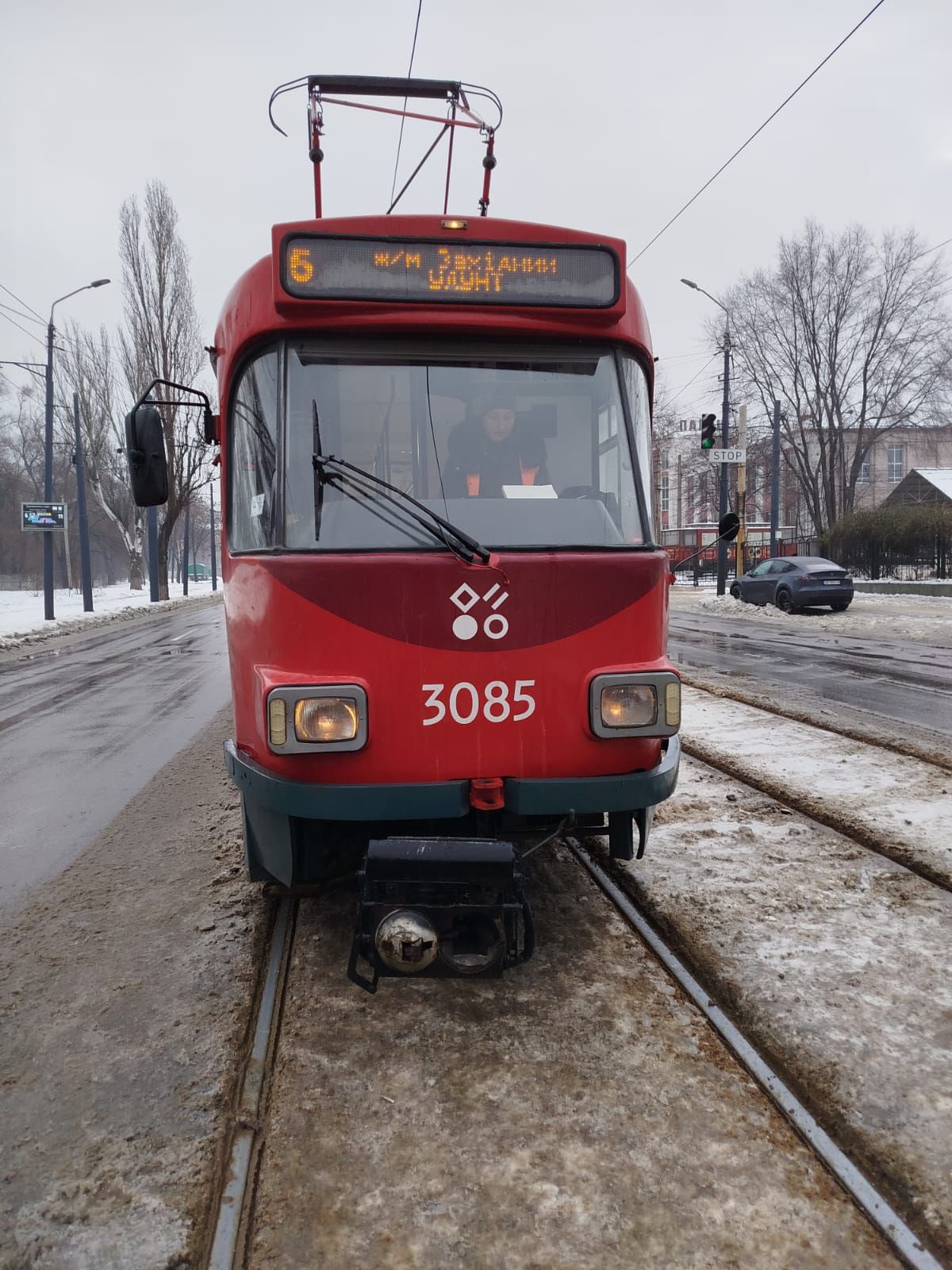У Дніпрі курсує весь електротранспорт, на маршрути вийшло 90 % автобусів - 28.01.2026