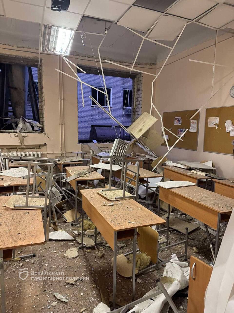 росія цілить по майбутньому: внаслідок нічної атаки на Дніпро пошкоджено кілька закладів освіти