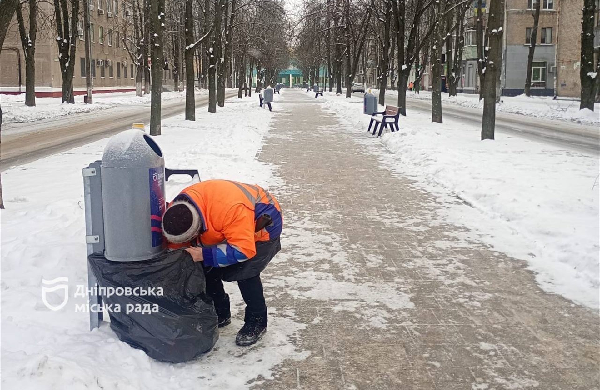 Комунальники Дніпра працюють 24/7, навіть 1 січня - 01.01.2026
