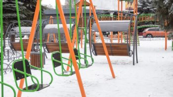 У Дніпрі оновили дитмайданчик на проспекті Науки, 108 - 5.01.2026