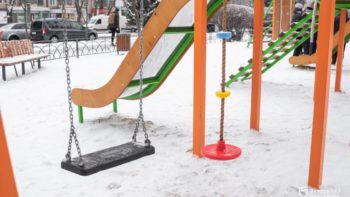 У Дніпрі оновили дитмайданчик на проспекті Науки, 108 - 5.01.2026