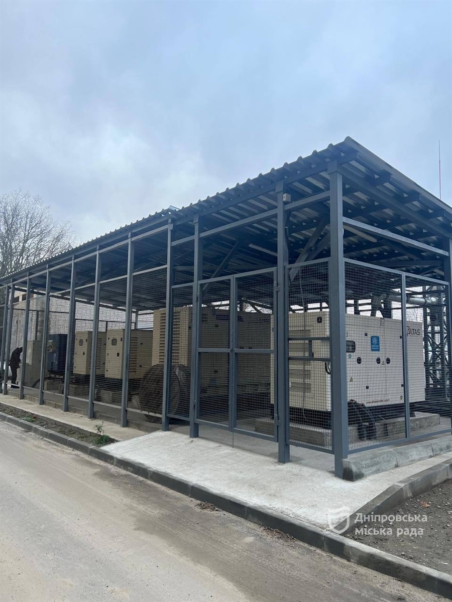 У Дніпрі міські лікарні забезпечують безперебійний лікувальний процес в умовах аварійного відключення світла