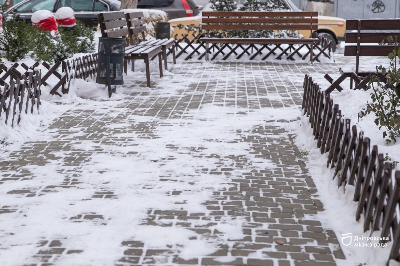 Задля безпеки та комфорту мешканців: як ОСББ Дніпра забезпечують порядок узимку