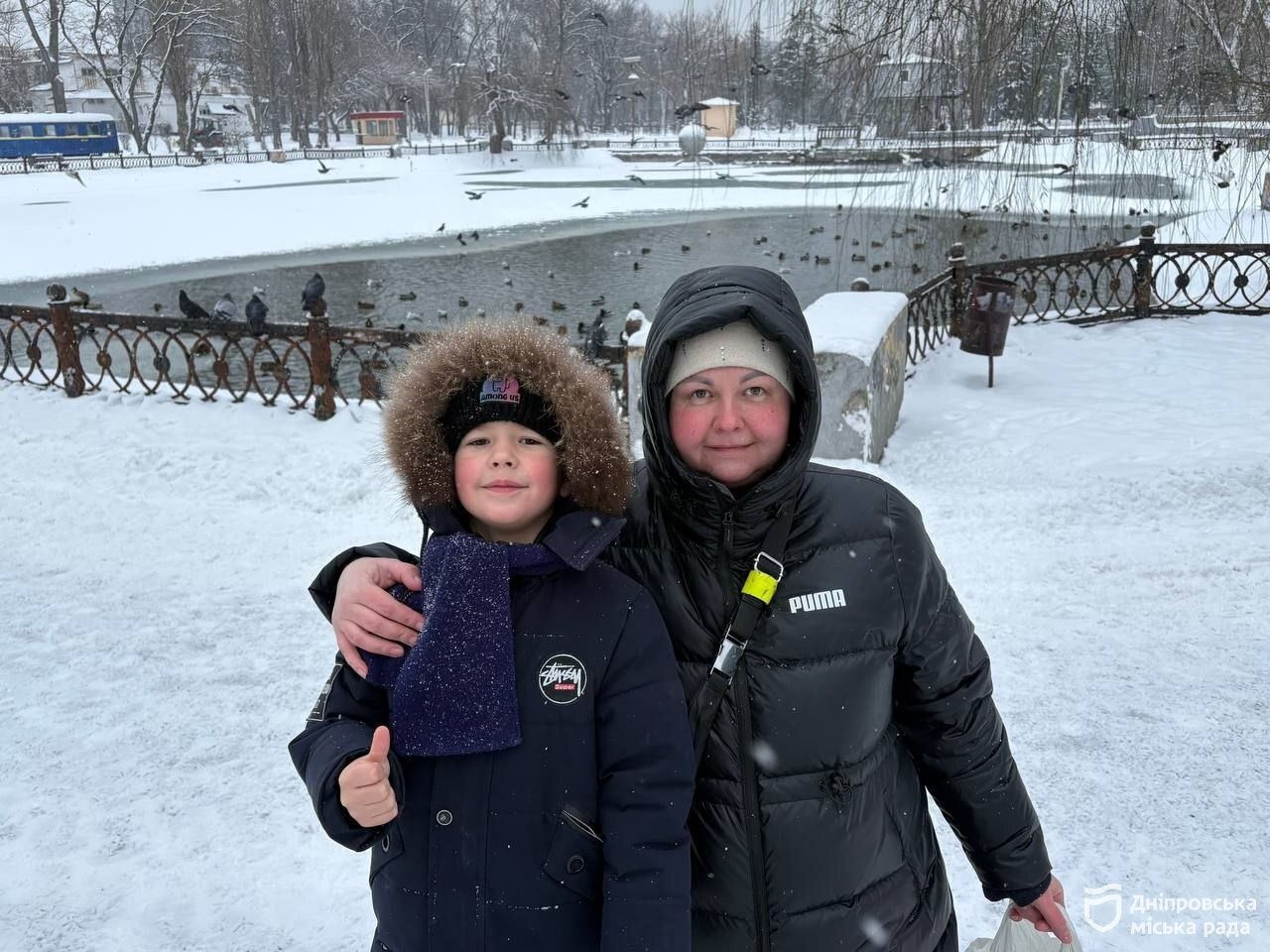 Чим годувати птахів і тварин взимку у парках та скверах Дніпра - 15.01.2026