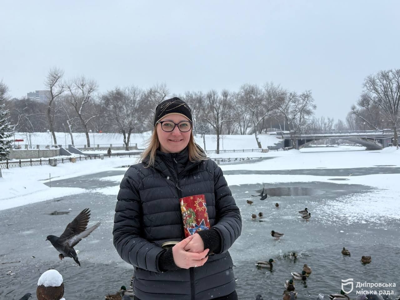 Чим годувати птахів і тварин взимку у парках та скверах Дніпра - 15.01.2026