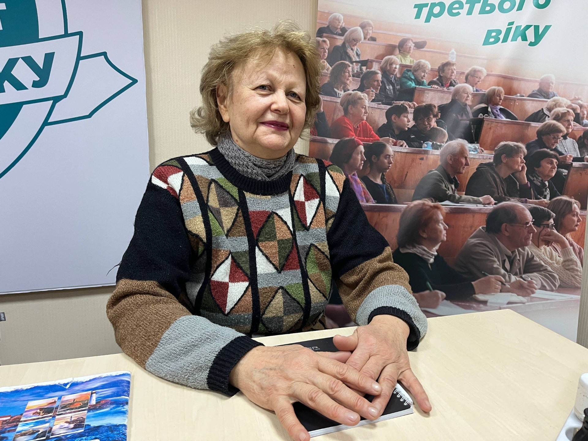 Літні дніпряни вчаться користись гаджетами на безкоштовних курсах - 26.01.2026