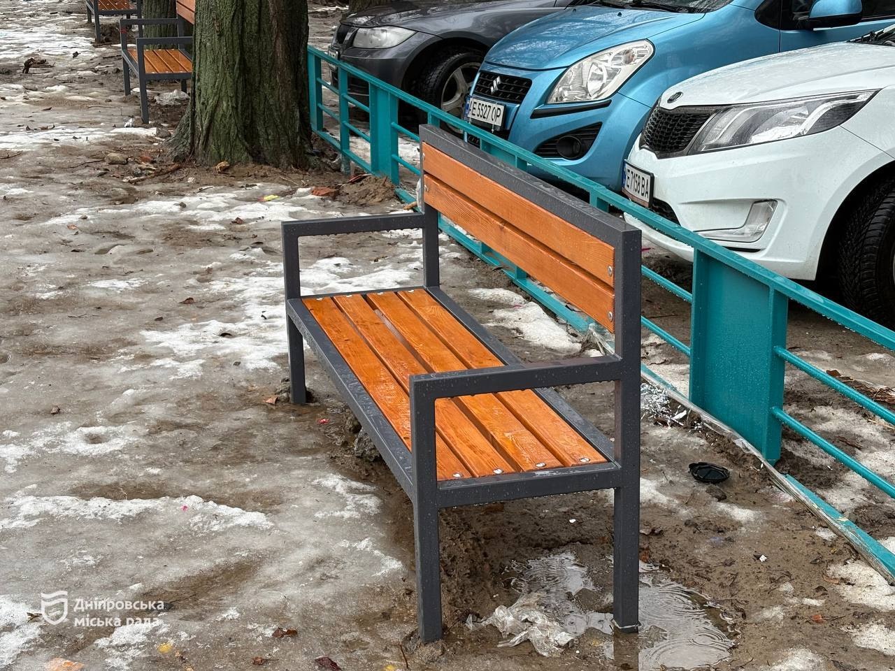 У Дніпрі оновлюють дитячі майданчики задля безпеки малечі - 30.01.2026