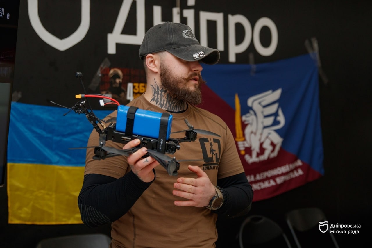  Молодь Дніпра ознайомлювали з тактичною медициною та керуванням дронами - 30.01.2026