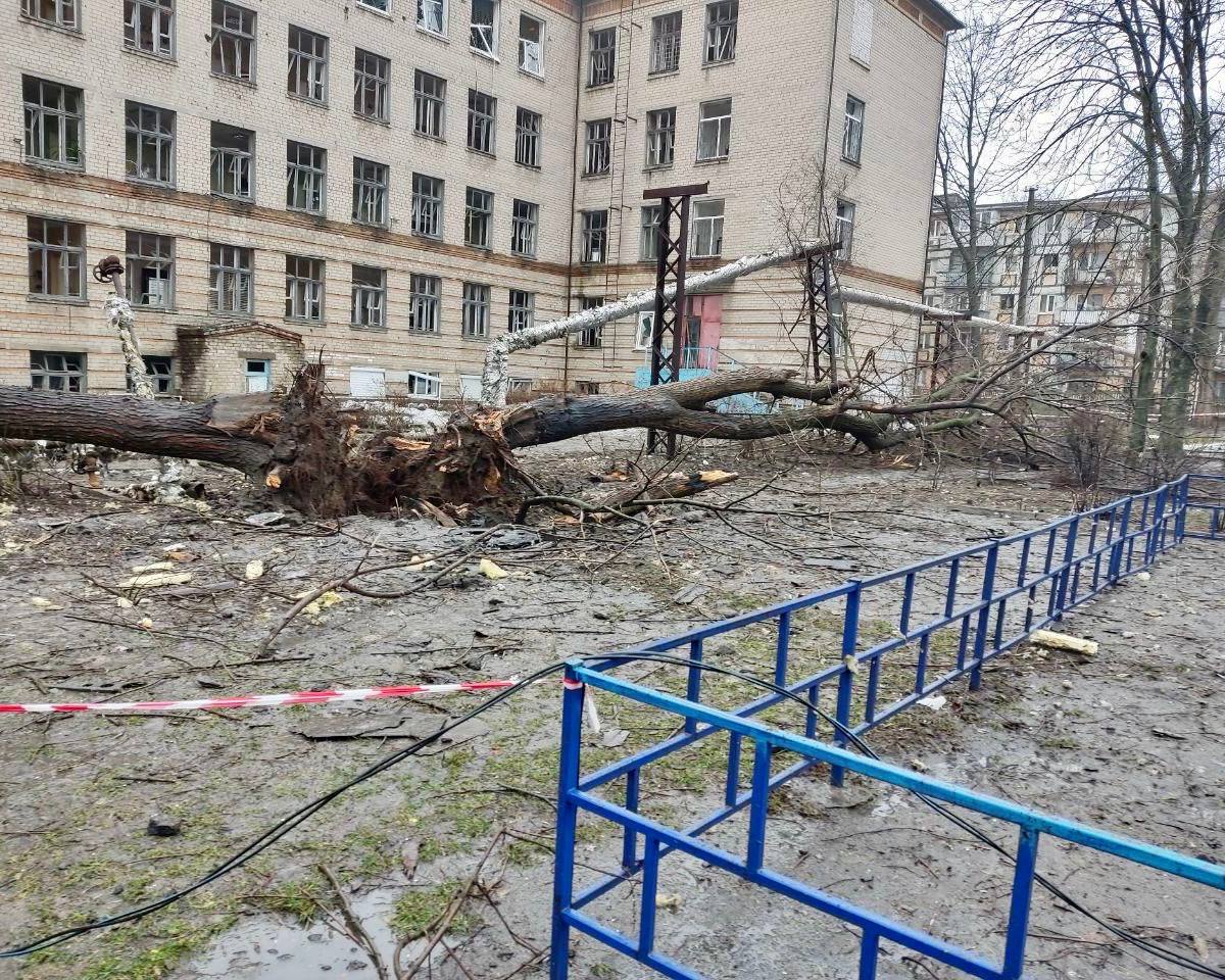 У Дніпрі через нічну масовану атаку рф потрощено понад 2 тисячі вікон: ліквідація наслідків триває, – Філатов