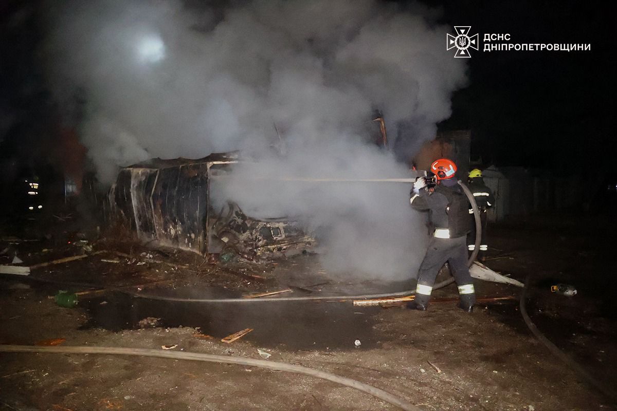 У ДСНС показали наслідки нічного удару по Дніпру та області - 10.01.2026