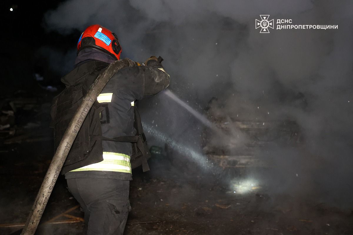 У ДСНС показали наслідки нічного удару по Дніпру та області - 10.01.2026