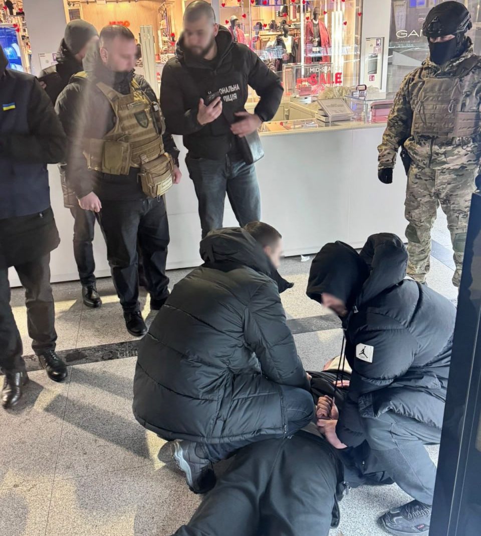 10 тисяч доларів за незаконний виїзд: у Дніпрі викрили організатора схеми переправлення через кордон - 23.01.2026