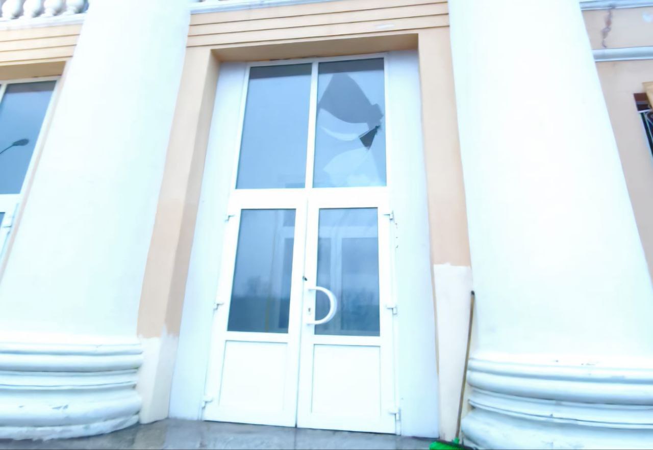 Ворог атакував Дніпропетровщину дронами та артилерією: поранений чоловік, є руйнування