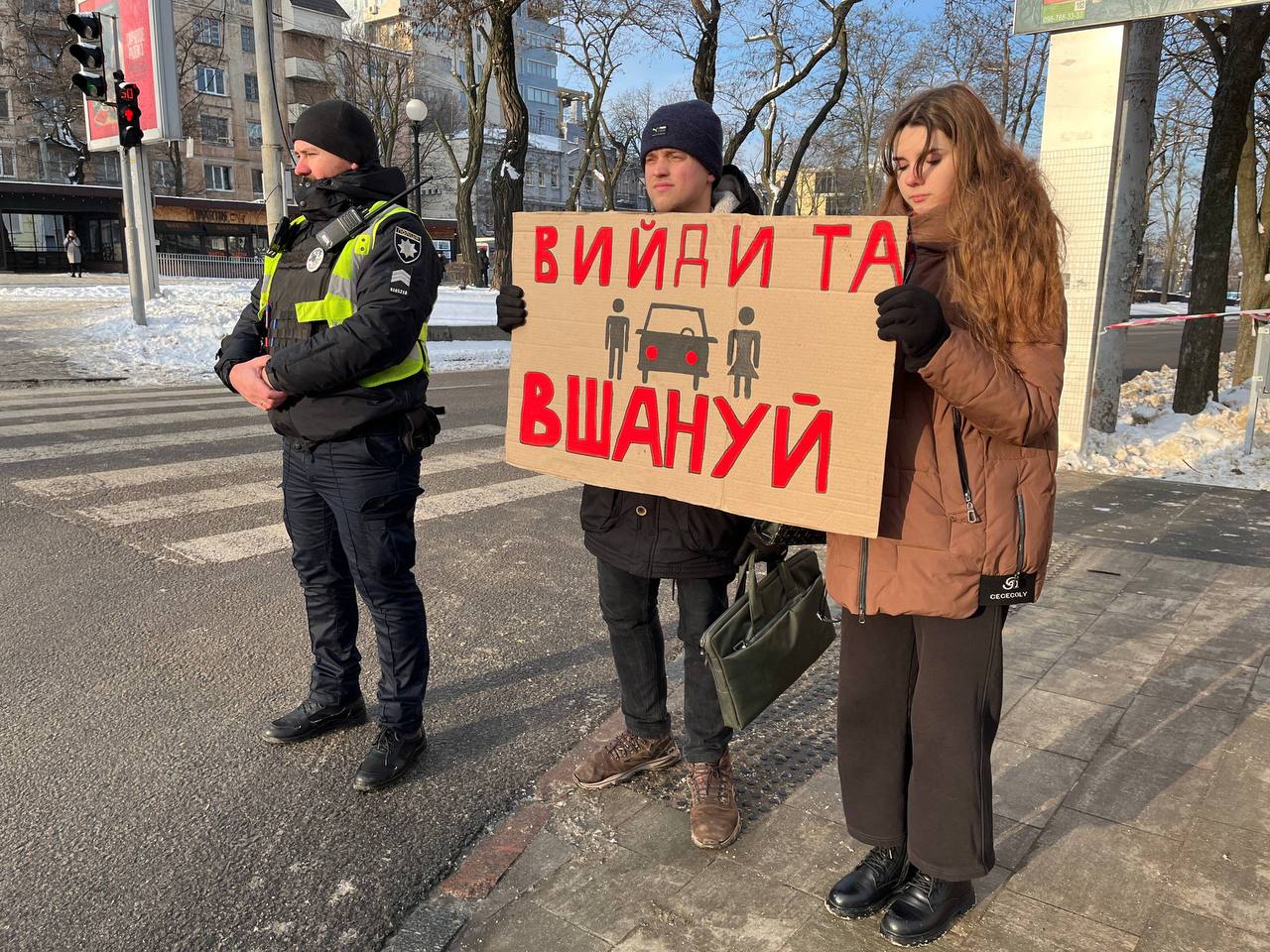Молодь Дніпра провела хвилину мовчання до Дня пам’яті захисників Донецького аеропорту - 20.01.2026