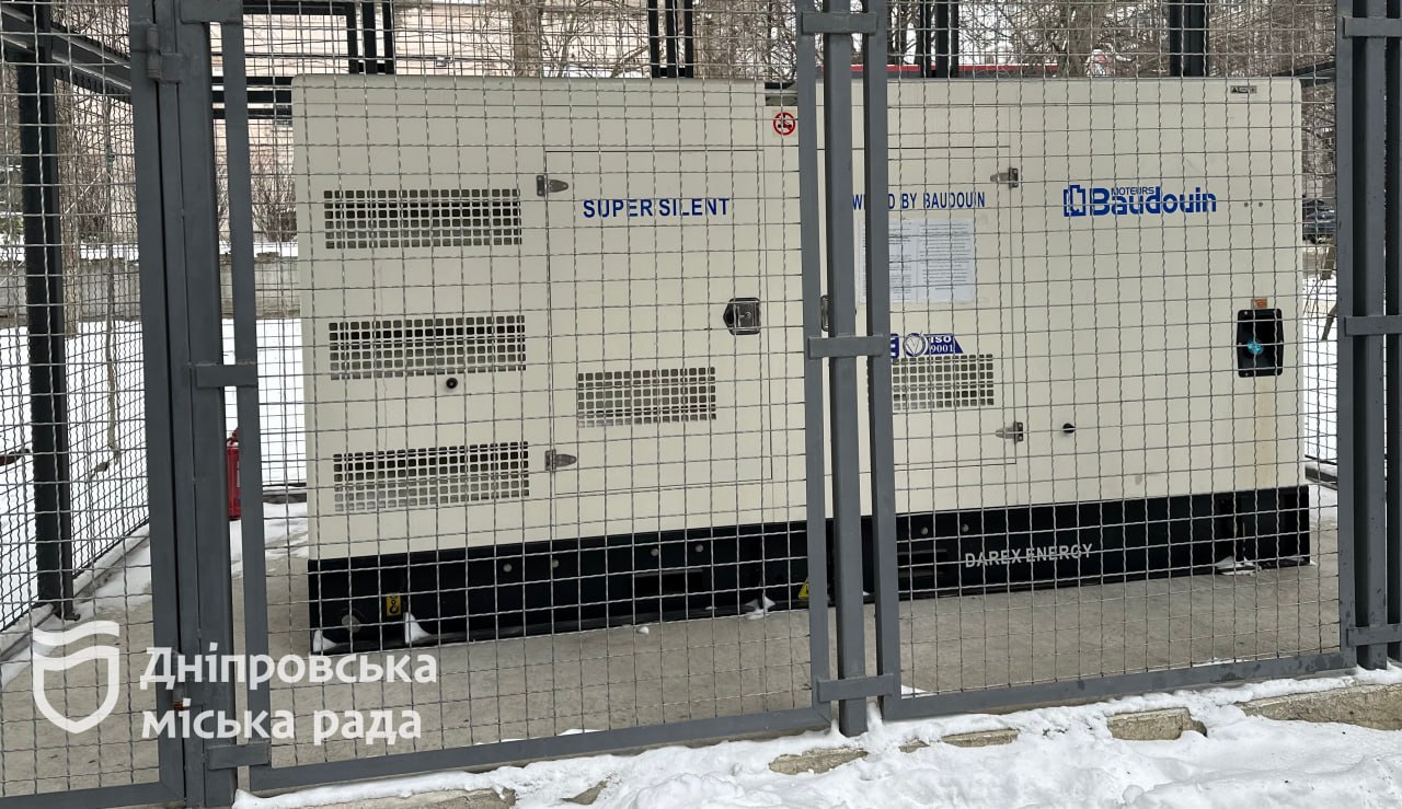 Медична допомога – без перерв: Дніпро відновив амбулаторію, пошкоджену ворожим обстрілом