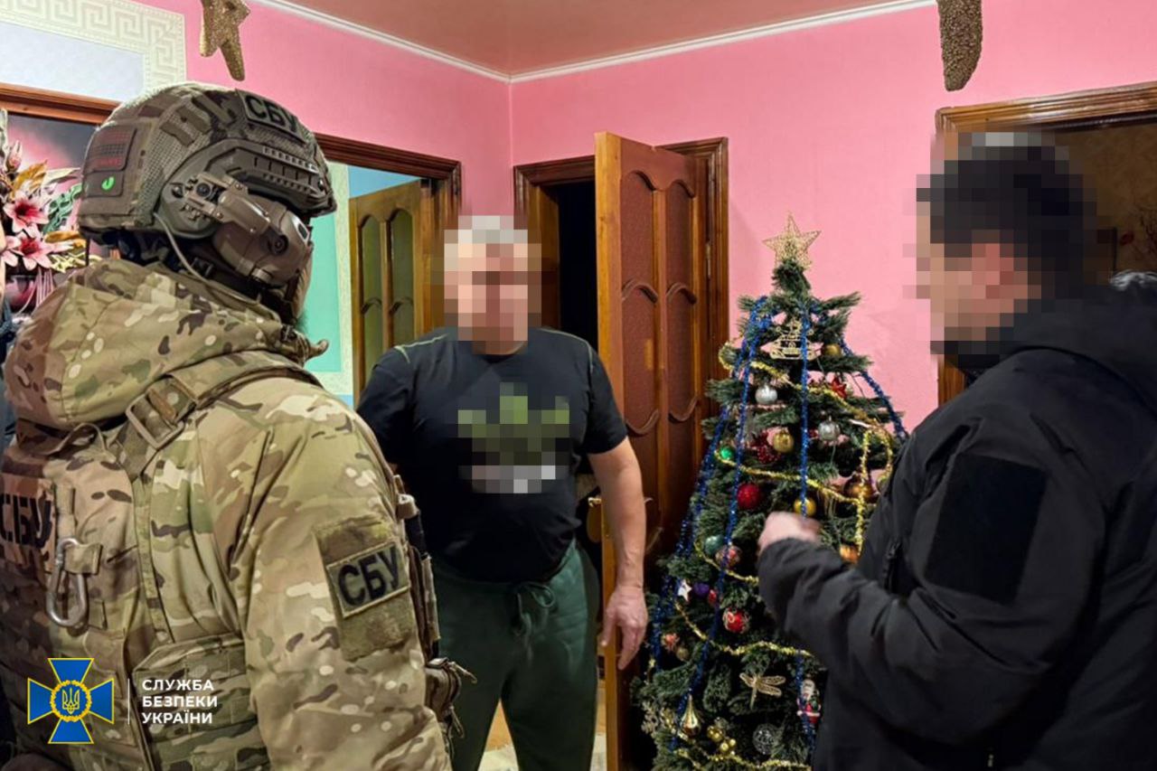 На Дніпропетровщині викрили схему ухилення від мобілізації: у голови ВЛК знайшли понад $300 тисяч