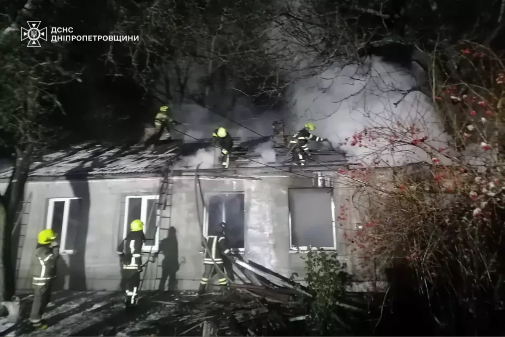 У Кривому Розі згорів будинок - 4.01.2026