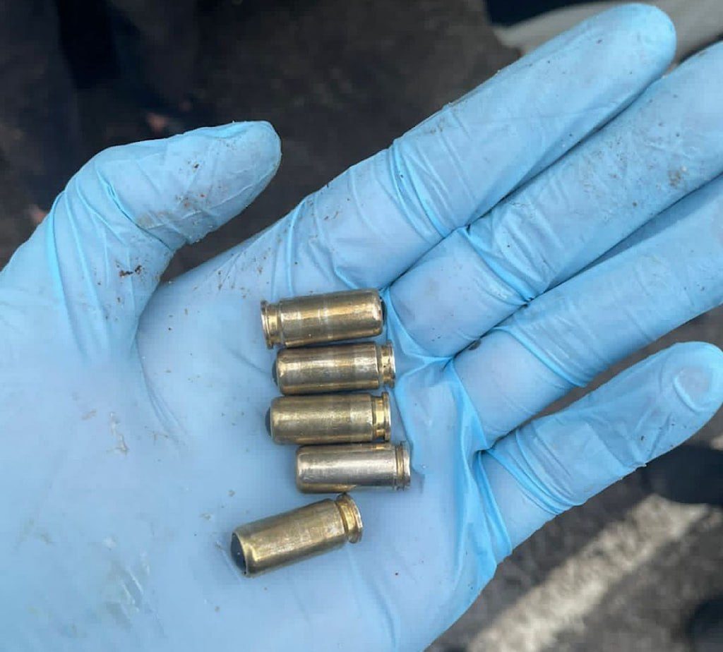 Дніпровські поліцейські затримали чоловіка за продаж зброї - 02.02.2026