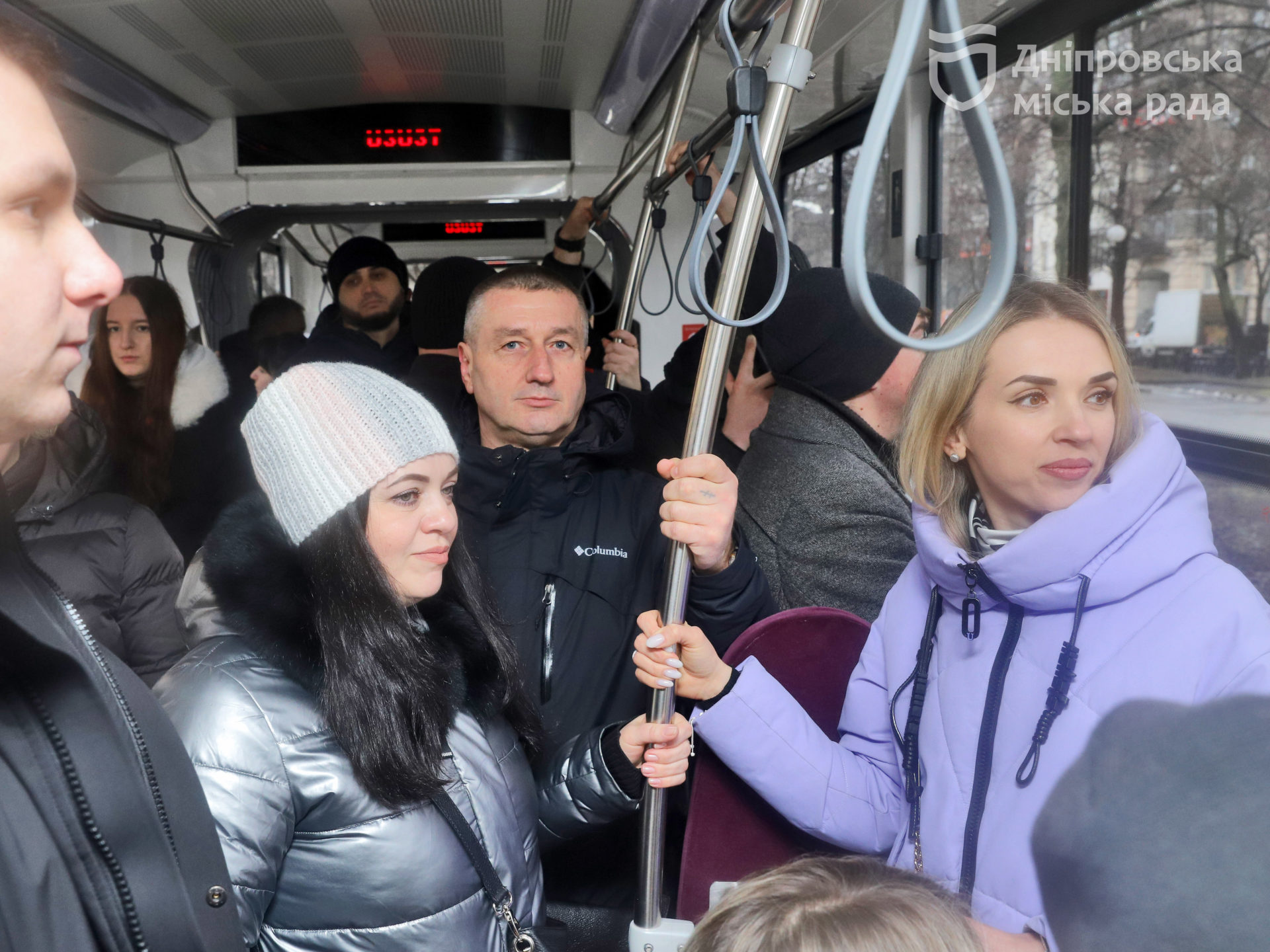 Дніпро випустив на маршрут перший з пʼяти нових низькопідлогових трамваїв - 26.02.2026