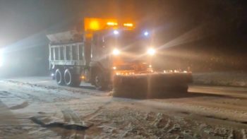 Розчищення доріг і тротуарів від снігу у Дніпрі - 25.02.2026