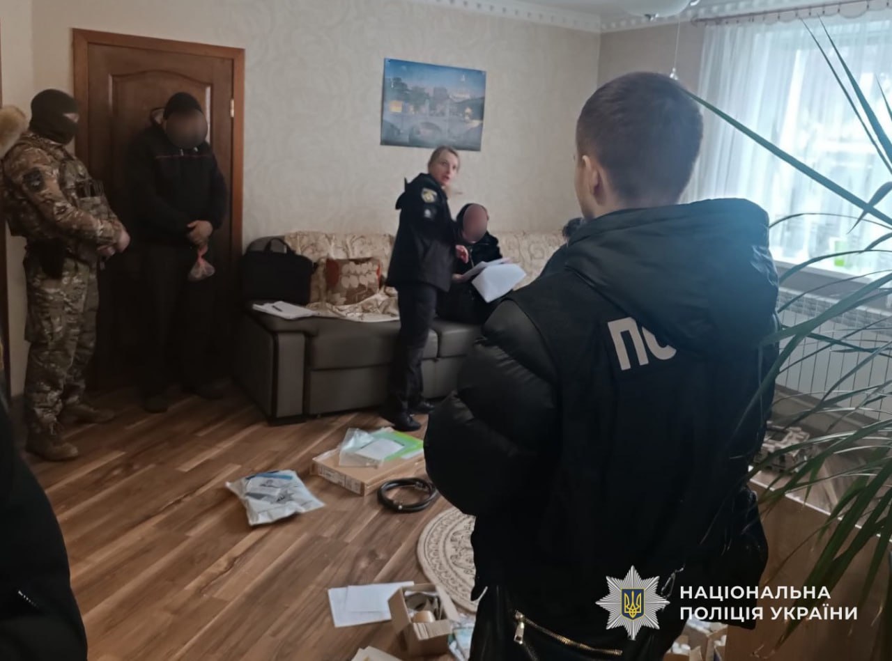 У Дніпрі батьки-вихователі били та морили голодом прийомних дітей - 28.02.2026 У Дніпрі батьки-вихователі били та морили голодом прийомних дітей - 28.02.2026