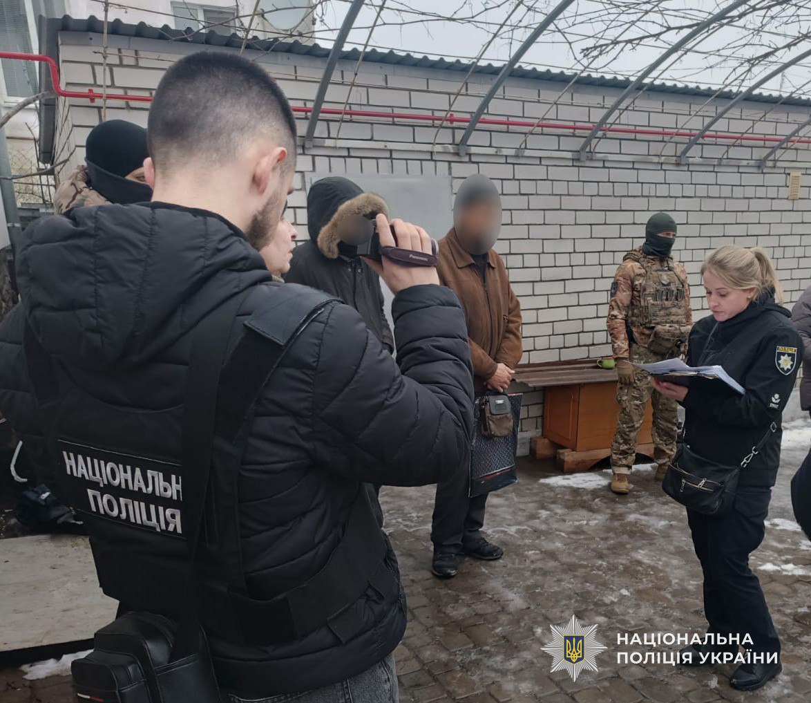 У Дніпрі батьки-вихователі били та морили голодом прийомних дітей - 28.02.2026