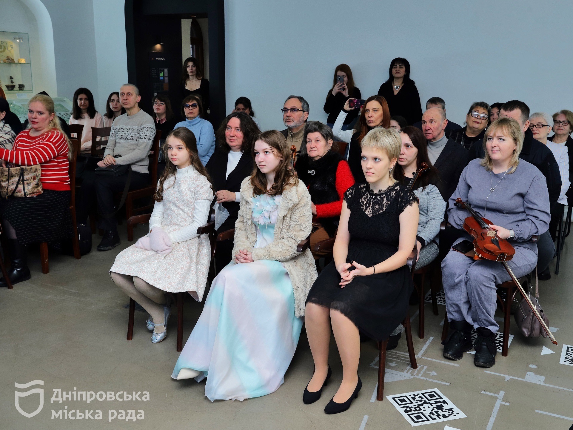 У Дніпрі вручили іменні стипендії міського голови імені Гаррі Логвіна