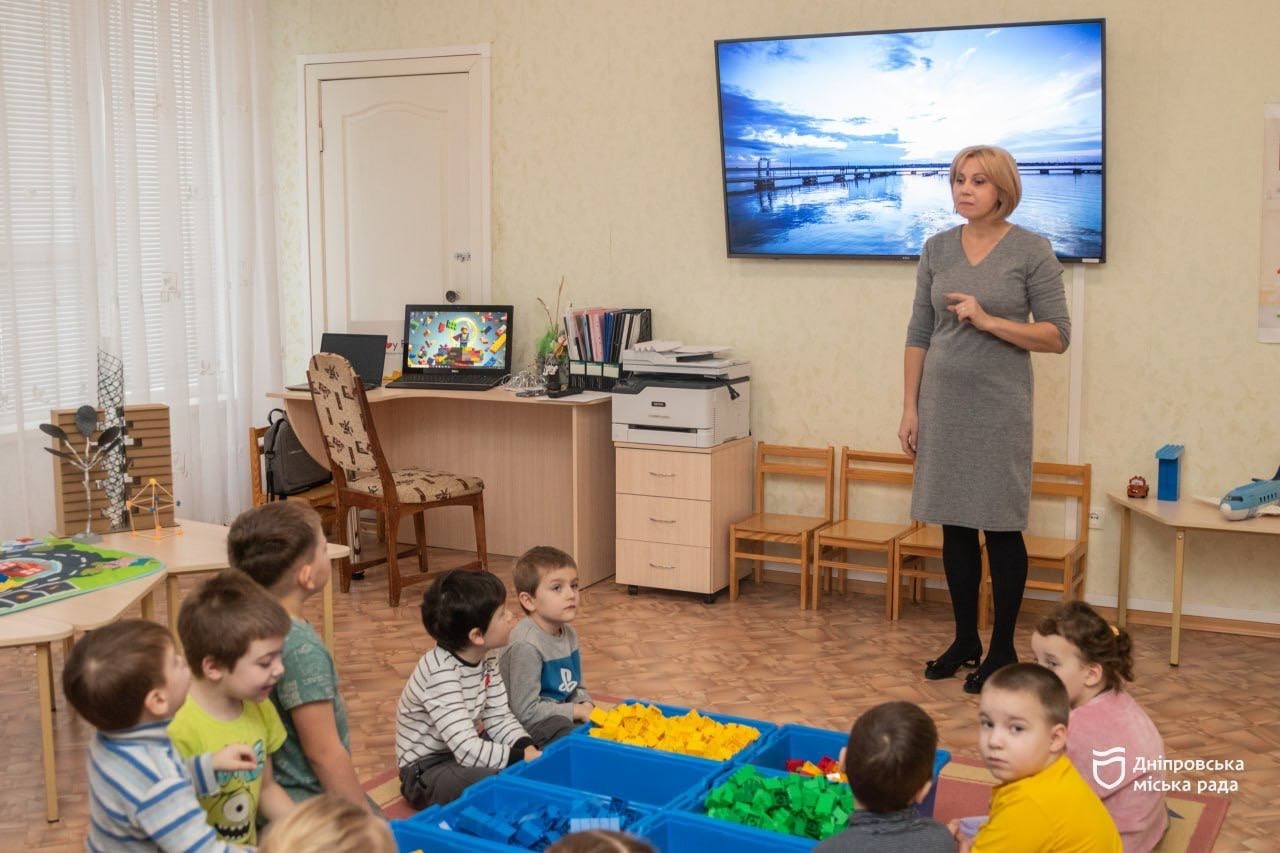 Так у дитсадку № 404 проходять заняття з LEGO «Майстерня маленьких архітекторів» - 18.02.2926