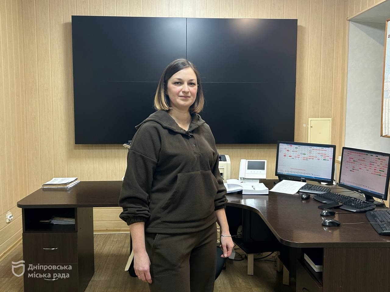 Диспетчерка Дніпра Ольга Коротушенко понад 16 років забезпечує світло та безпеку міста навіть у складні часи - 26.02.2026