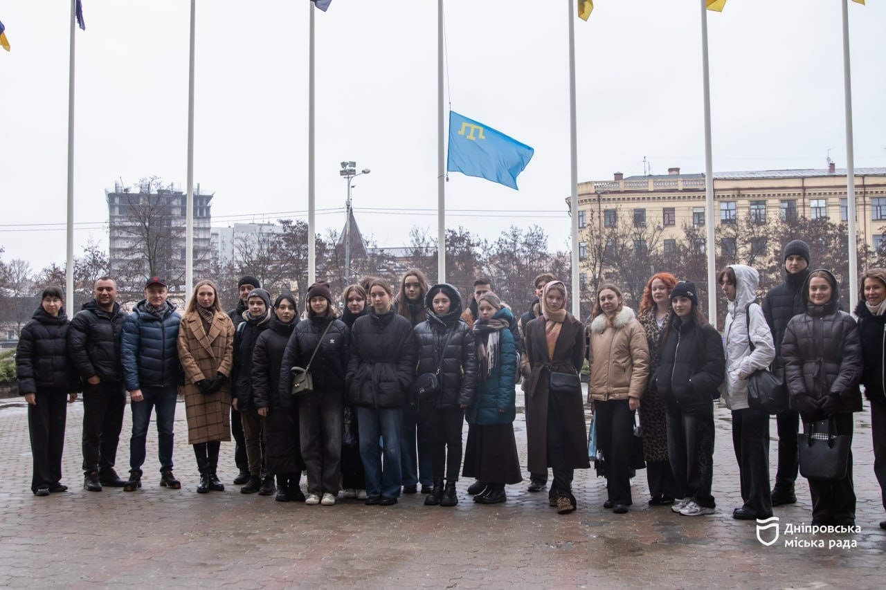 У Дніпрі відбулось урочисте підняття прапора кримськотатарського народу - 26.02.2026