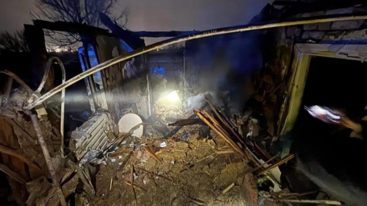 зруйнований приватний будинок після ворожих атак на Дніпропетровщині