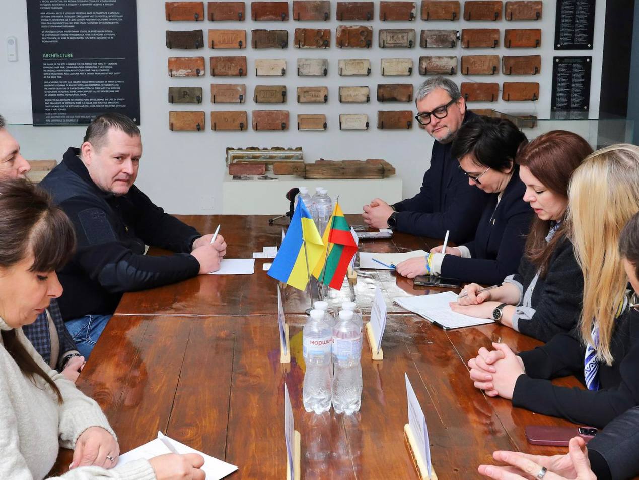 Філатов зустрівся з пані послом Литви в Україні, котра разом із делегацією Вільнюса зустріла ніч масованого російського обстрілу у Дніпрі - 03.02.2026