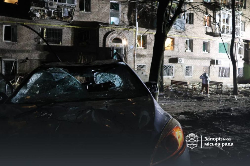 Вночі 24 лютого Україну атакували ракетою та 133 дронами: є постраждалі у Запоріжжі